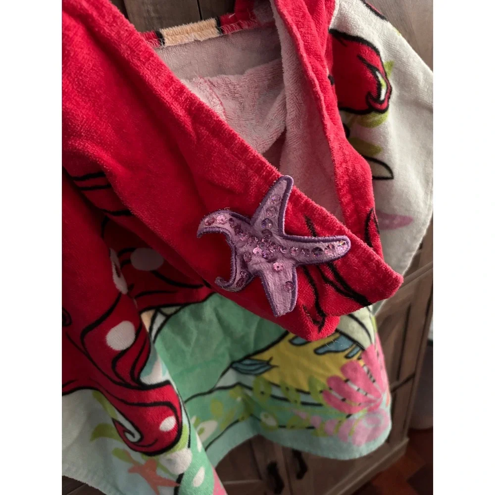Disney Ariel The Little Mermaid Hooded Towel Poncho Beach Bath Wrap Kids Red